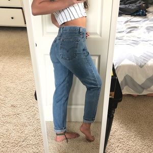 Vintage 512 Levi’s Mom Jeans